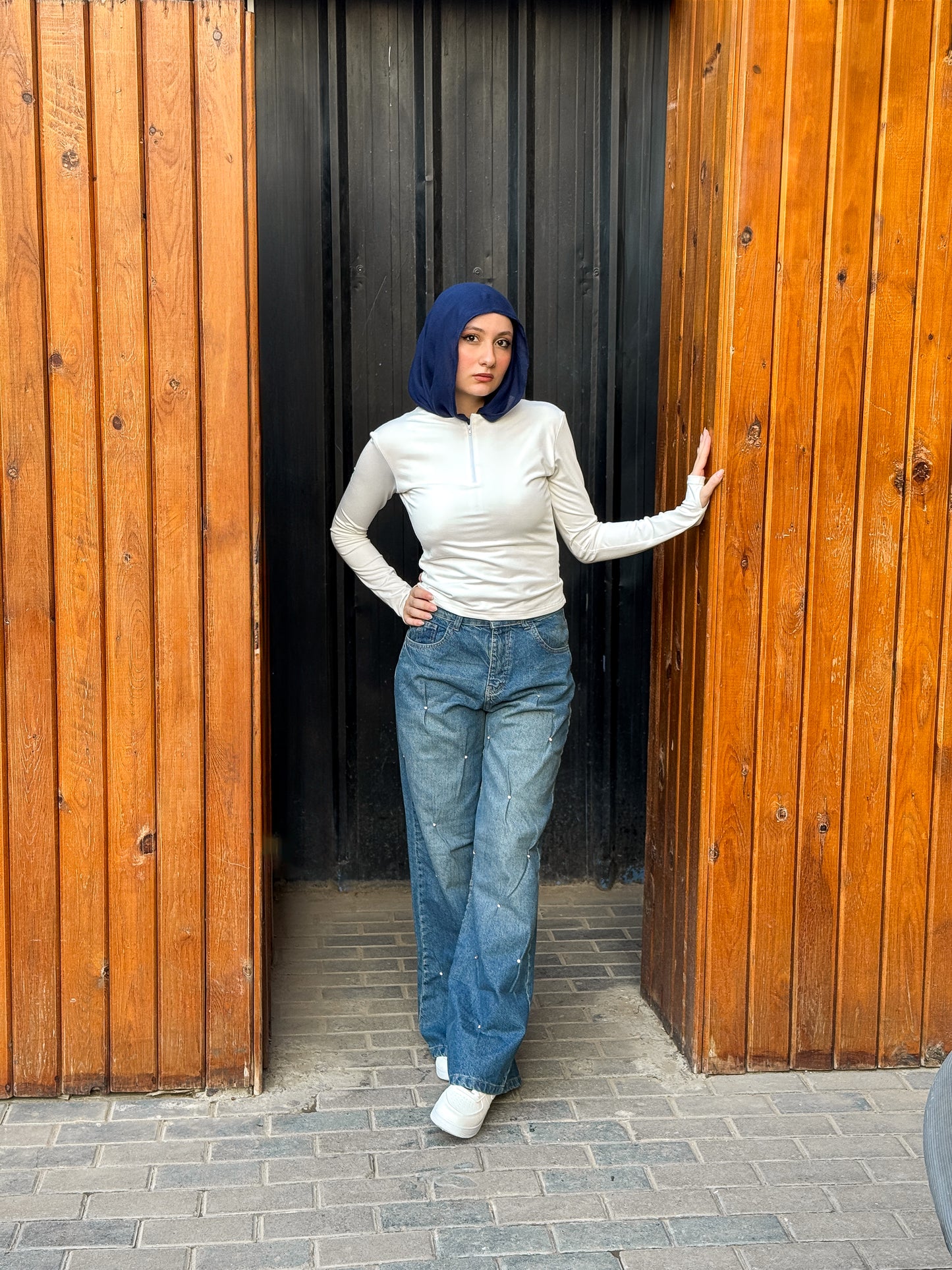 Rhinestones denim pants