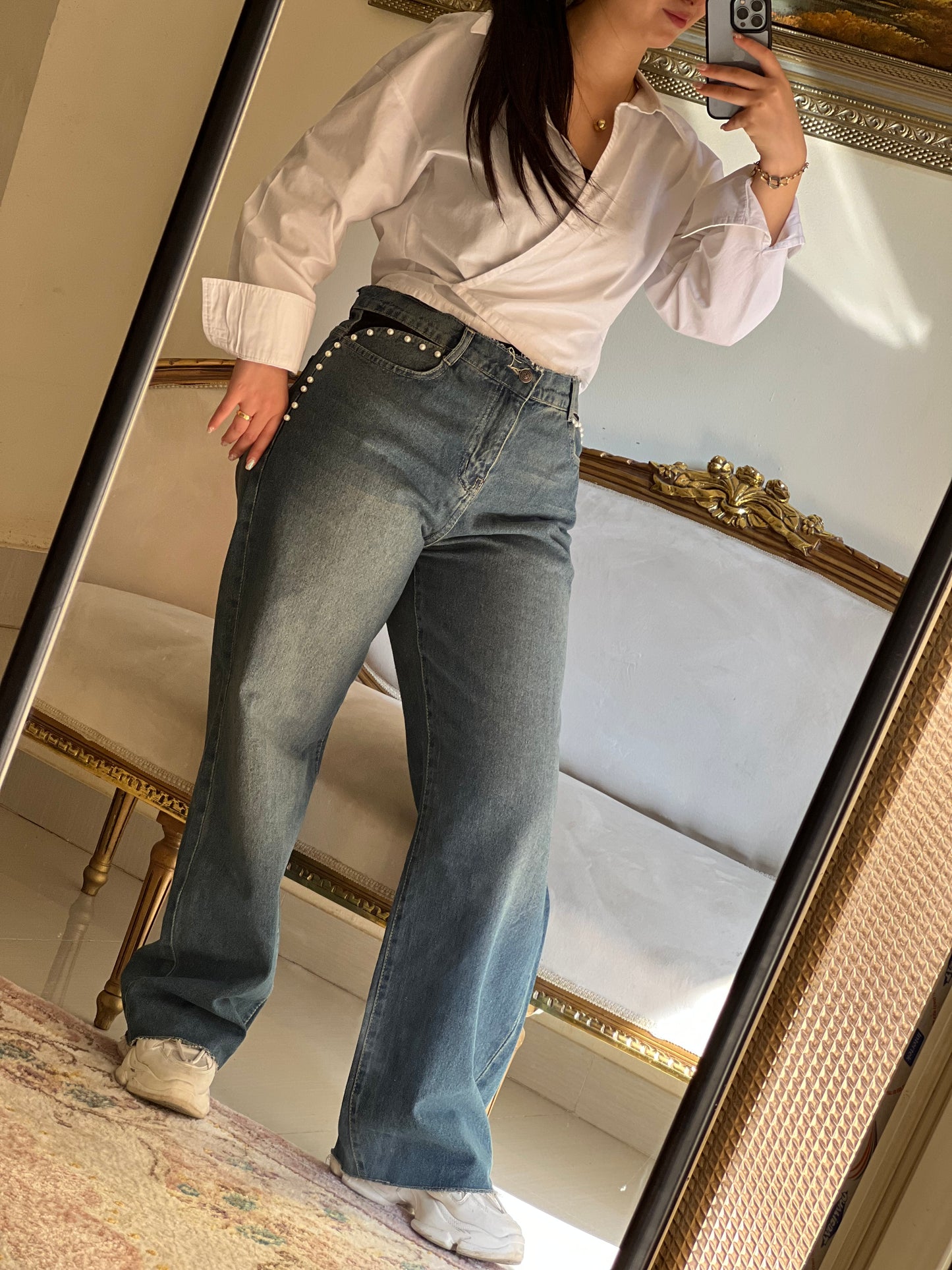 Jeans with a pearl twist